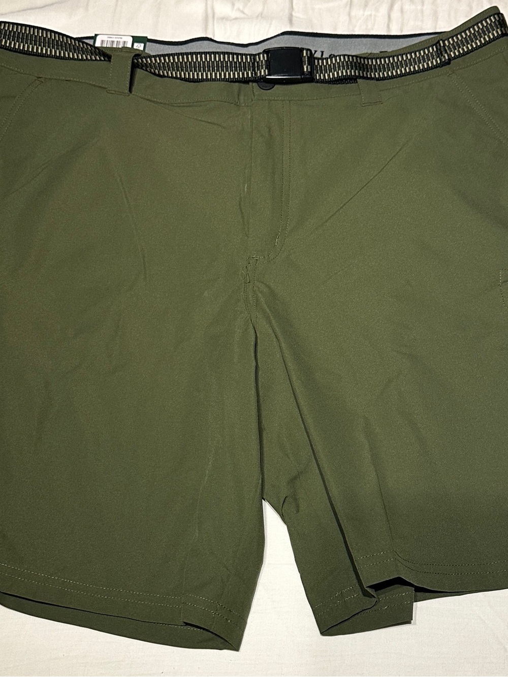 NWT Orvis Cargo Shorts 38 Olive Green Performance Outdoor Hiking Shorts